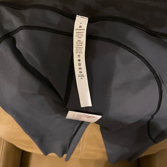 LuluLemon Fast and Free 19" Inseam New With Tag - Picture 7 of 8